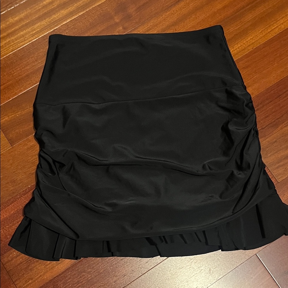 Chic Black Women's Swim Mini Skirt